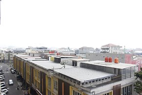 Minimalist 3BR Gateway Cicadas Ahmad Yani Apartment