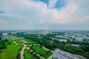 Minimalist Studio at The Oasis Apartment near Waterboom Cikarang