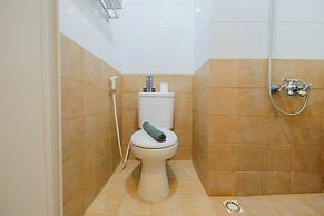 Modern Studio Apartment 26th on Top of Green Pramuka Mall