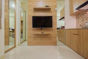 Modern Studio Apartment 27th on Top of Green Pramuka Mall