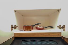 New Modern Studio Apartment at Green Pramuka City