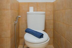 Cozy Studio Green Pramuka Apartment next to Mall