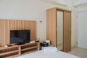 Cozy Studio Green Pramuka Apartment next to Mall