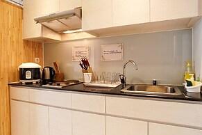 Stunning 2BR Loft Apartment at Maqna Residence