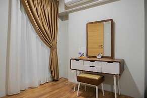 Modern 2BR Apartment at Maqna Residence