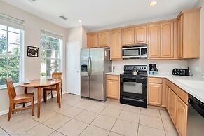 Exquisite and Airy 3BD Town Home in Vista Cay With CDC Cleaning Standa
