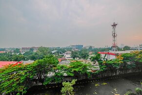 Best Price Modern Studio Apartment at Nifarro Park