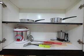 Best Price Modern Studio Apartment at Nifarro Park