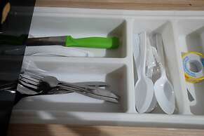 Vintage Studio Apartment at Nifarro Park