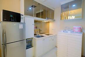 Modern and Comfortable 1BR at Casa Grande Apartment