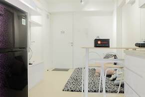 Stylish and Modern 2BR Bassura City Apartment