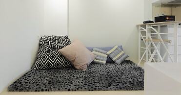 Stylish and Modern 2BR Bassura City Apartment