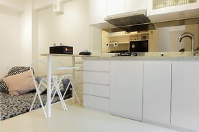 Stylish and Modern 2BR Bassura City Apartment