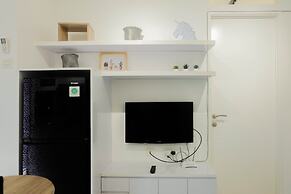 Stylish and Modern 2BR Bassura City Apartment