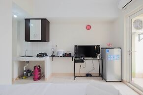 Stylish and Posh Studio Springlake Summarecon Bekasi Apartment