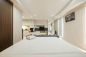 Elegant and Comfy Studio Azalea Suites Apartment Cikarang