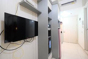 Elegant Studio Room at Springlake Summarecon Apartment