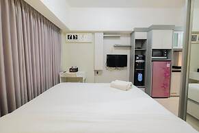 Elegant Studio Room at Springlake Summarecon Apartment