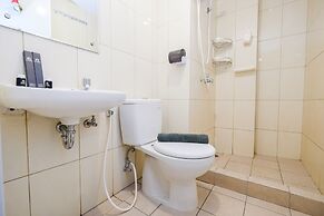 Pool View and Homey 2BR Apartment @ Springlake Summarecon