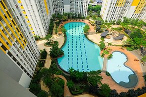 Deluxe Studio Apartment @ Springlake Summarecon