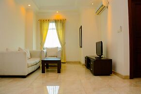 Modern 2BR at The Belleza Apartment