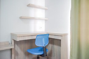 Comfy Studio at Trimezia Beverly Apartment By Travelio