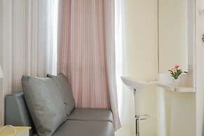 Minimalist and Stylish Studio Skylounge Tamansari Apartment By Traveli