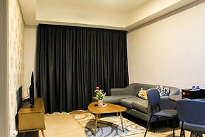 Best View 1BR Apartment at Gold Coast PIK By Travelio