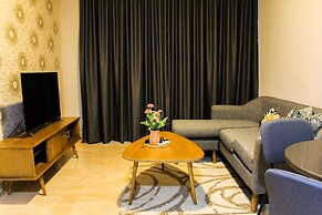 Best View 1BR Apartment at Gold Coast PIK By Travelio