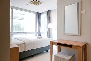 Comfortable Deluxe 2BR at The Empyreal Condominium Epicentrum Apartmen