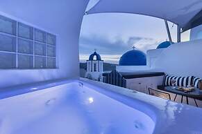 Bluedome Cavehouses by Otium Villas