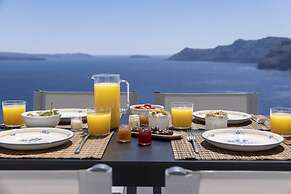 Bluedome Cavehouses by Otium Villas