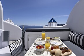 Bluedome Cavehouses by Otium Villas