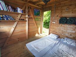 Door2heaven Eco-Hotel and camping