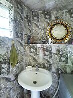 Door2heaven Eco-Hotel and camping