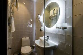 IZZZI by Gostiny dvor