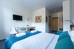 IZZZI by Gostiny dvor