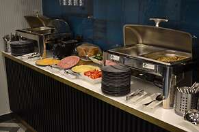 IZZZI by Gostiny dvor