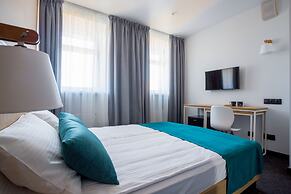 IZZZI by Gostiny dvor