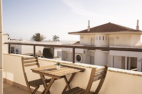 Ericeira Paradise House & Suites
