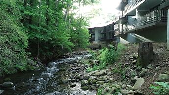 Bear Creek Inn