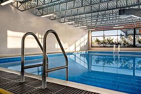 Super 8 by Wyndham Hearst ON