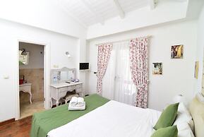 Zübeyde Hanım Alaçatı