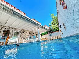 Zübeyde Hanım Alaçatı