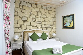 Zübeyde Hanım Alaçatı