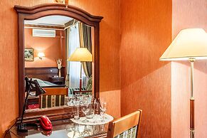 Business Hotel