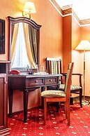 Business Hotel