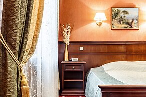 Business Hotel