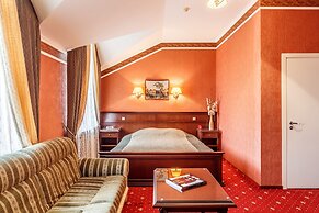 Business Hotel