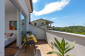 Terra Magica Deluxe Apartment OR Room with Private Parking, Terrace an